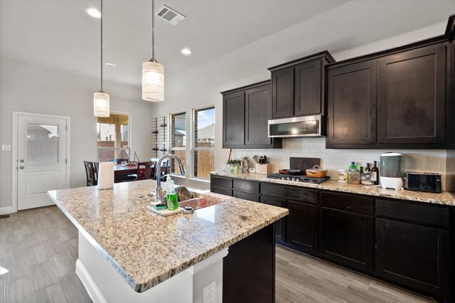 3703 Twin Pines Drive, Grand Prairie, TX 76065