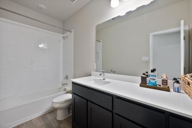 3703 Twin Pines Drive, Grand Prairie, TX 76065