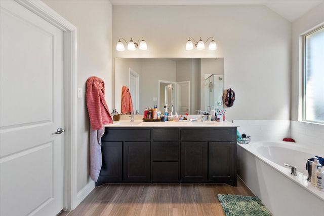 3703 Twin Pines Drive, Grand Prairie, TX 76065