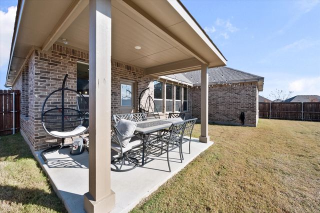 3703 Twin Pines Drive, Grand Prairie, TX 76065