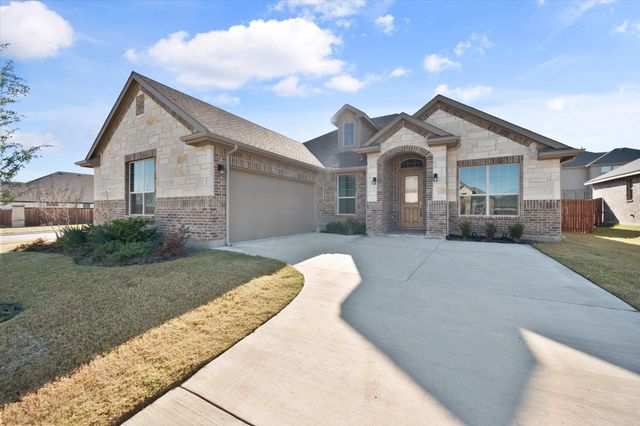 3703 Twin Pines Drive, Grand Prairie, TX 76065