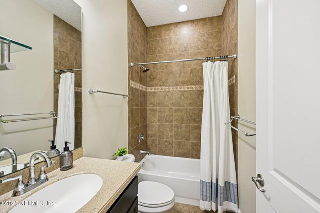 403 WILLOW WINDS Parkway, St. Johns, FL 32259