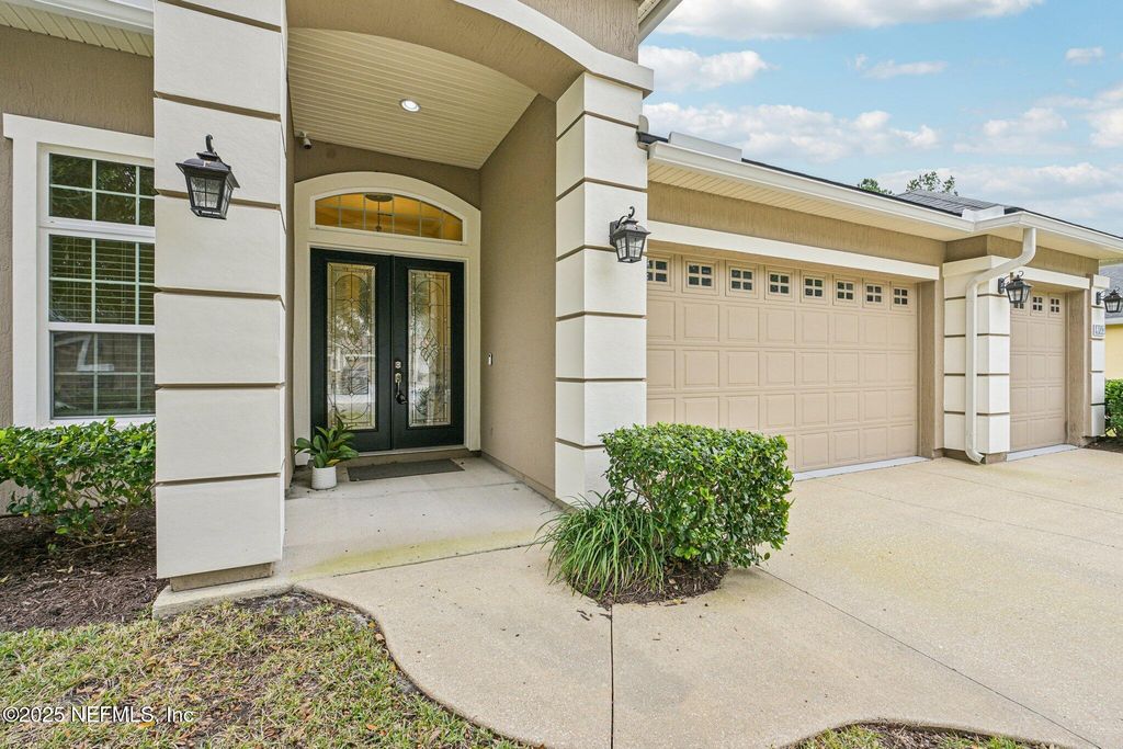 403 WILLOW WINDS Parkway, St. Johns, FL 32259