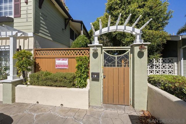 4009 Illinois, San Diego, CA 92104