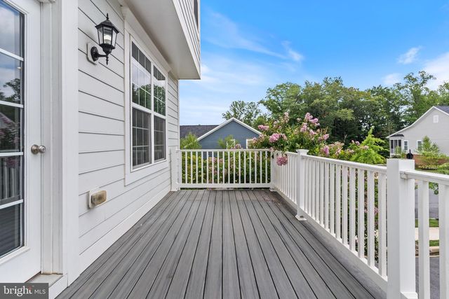 37 MUSTANG DR, La Plata, MD 20646