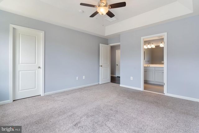 37 MUSTANG DR, La Plata, MD 20646