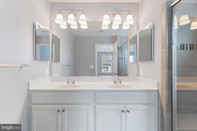 37 MUSTANG DR, La Plata, MD 20646
