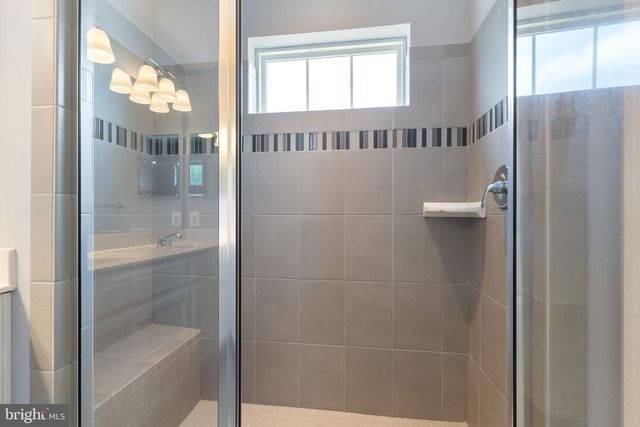 37 MUSTANG DR, La Plata, MD 20646