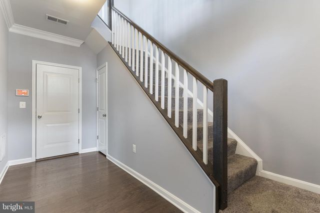 37 MUSTANG DR, La Plata, MD 20646