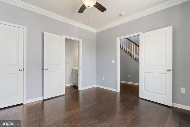 37 MUSTANG DR, La Plata, MD 20646