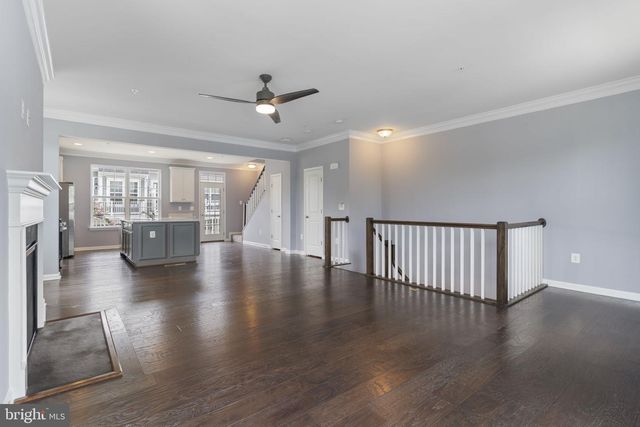 37 MUSTANG DR, La Plata, MD 20646