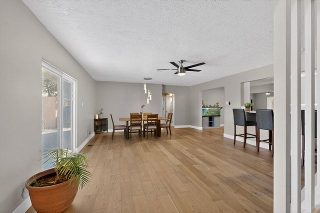 1112 Truman Street SE, Albuquerque, NM 87108