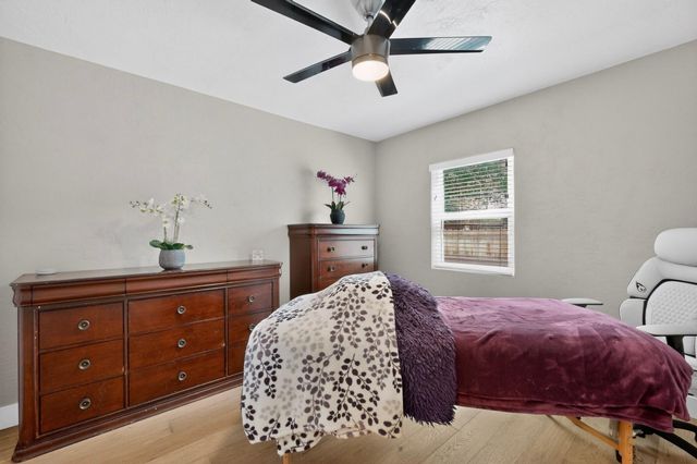 1112 Truman Street SE, Albuquerque, NM 87108