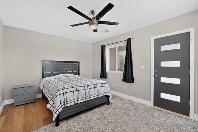 1112 Truman Street SE, Albuquerque, NM 87108