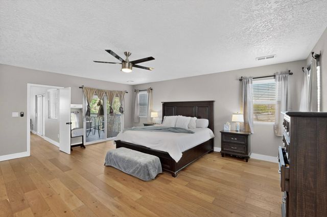1112 Truman Street SE, Albuquerque, NM 87108