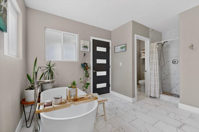 1112 Truman Street SE, Albuquerque, NM 87108