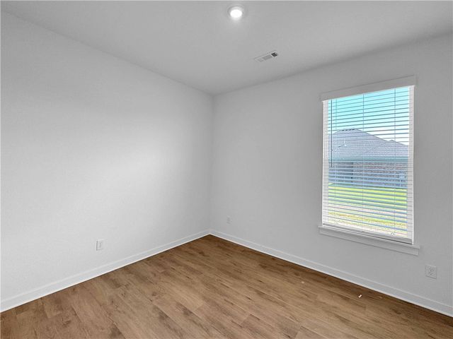 551 W Canada Drive, Farmington, AR 72730