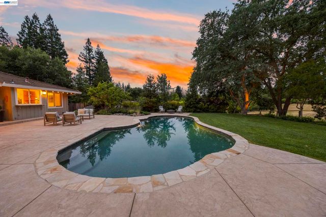 1816 Piedras Cir, Alamo, CA 94507