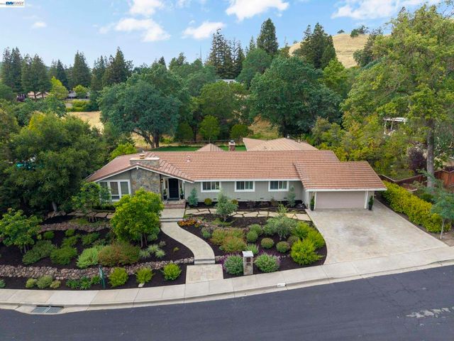 1816 Piedras Cir, Alamo, CA 94507