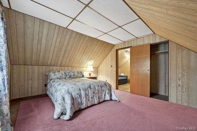 400 Foch Boulevard, Mineola, NY 11501