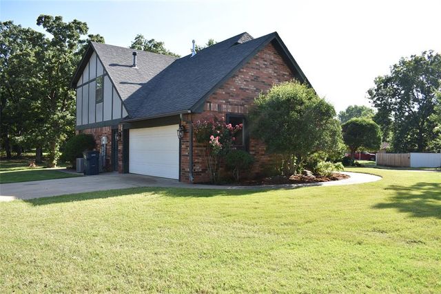 2430 Northwood Drive, Seminole, OK 74868