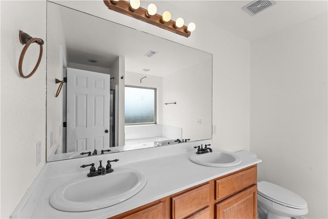 2003 N Lexington Street, Siloam Springs, AR 72761