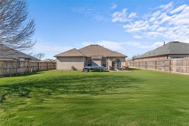 2003 N Lexington Street, Siloam Springs, AR 72761