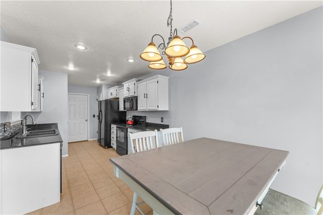 2003 N Lexington Street, Siloam Springs, AR 72761