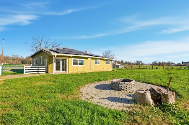 7580 Latrobe Rd, Shingle Springs, CA 95682