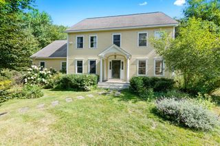 11 Davis Ln, Georgetown, MA 01833