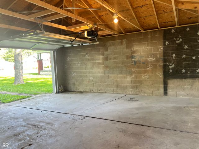 1732 N 25th Street, Terre Haute, IN 47804