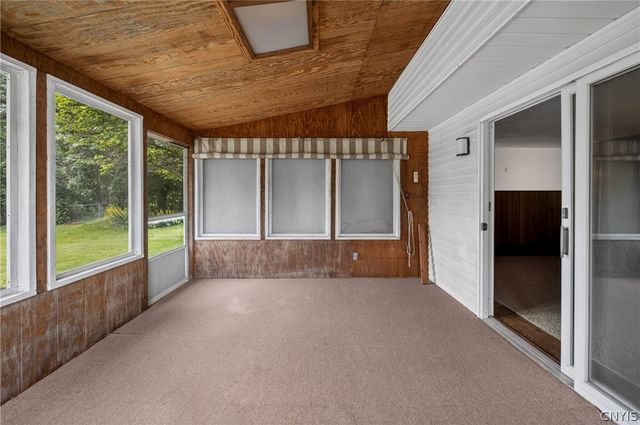 3929 Derby Dr, Onondaga, NY 13215