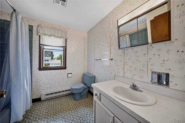 3929 Derby Dr, Onondaga, NY 13215