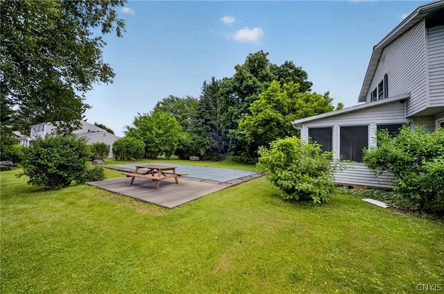 3929 Derby Dr, Onondaga, NY 13215