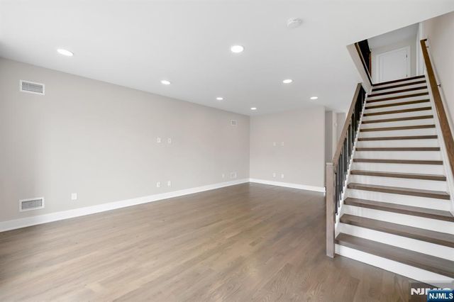 139 Philip, Elmwood Park, NJ 07407