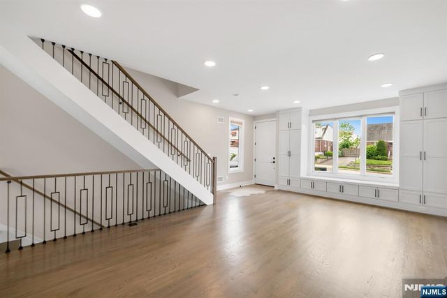 139 Philip, Elmwood Park, NJ 07407