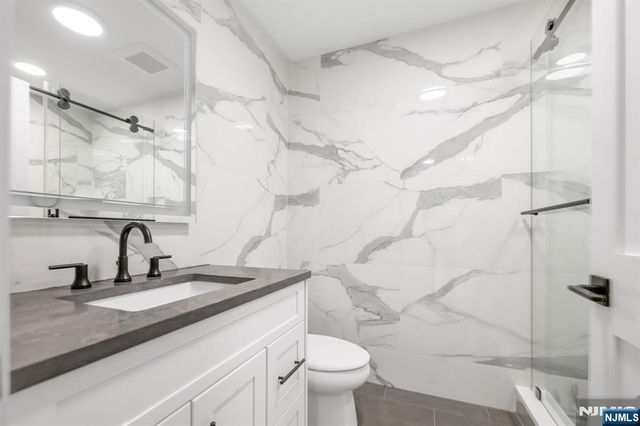139 Philip, Elmwood Park, NJ 07407
