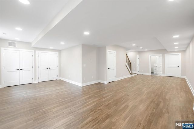 139 Philip, Elmwood Park, NJ 07407