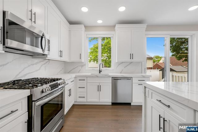 139 Philip, Elmwood Park, NJ 07407