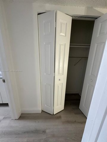 2008 N Jackson Street B4, Hollywood, FL 33020