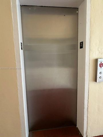 2008 N Jackson Street B4, Hollywood, FL 33020