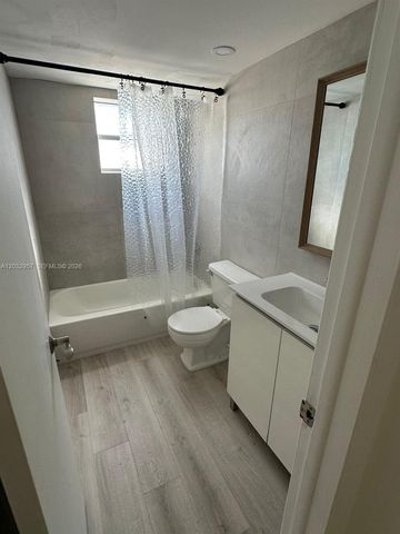 2008 N Jackson Street B4, Hollywood, FL 33020