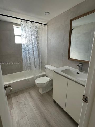 2008 N Jackson Street B4, Hollywood, FL 33020