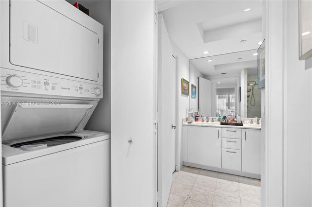 1331 Brickell Bay Drive 1004, Miami, FL 33131