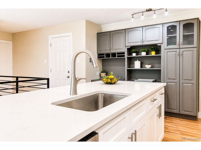145 Dudley St, Lakewood, CO 80226