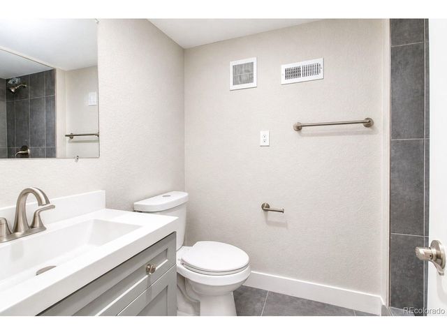 145 Dudley St, Lakewood, CO 80226
