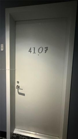 1300 S Miami Ave 4107, Miami, FL 33130