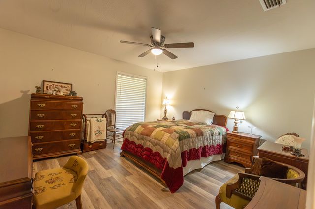 812 Velma St., Hattiesburg, MS 39402