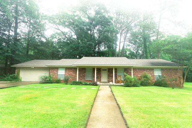812 Velma St., Hattiesburg, MS 39402