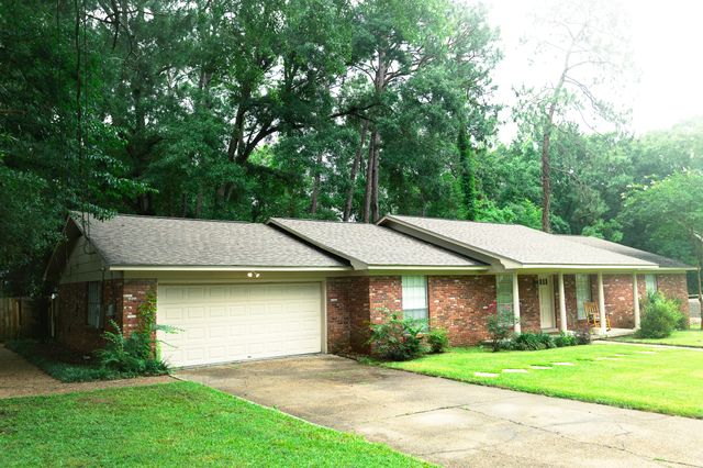 812 Velma St., Hattiesburg, MS 39402